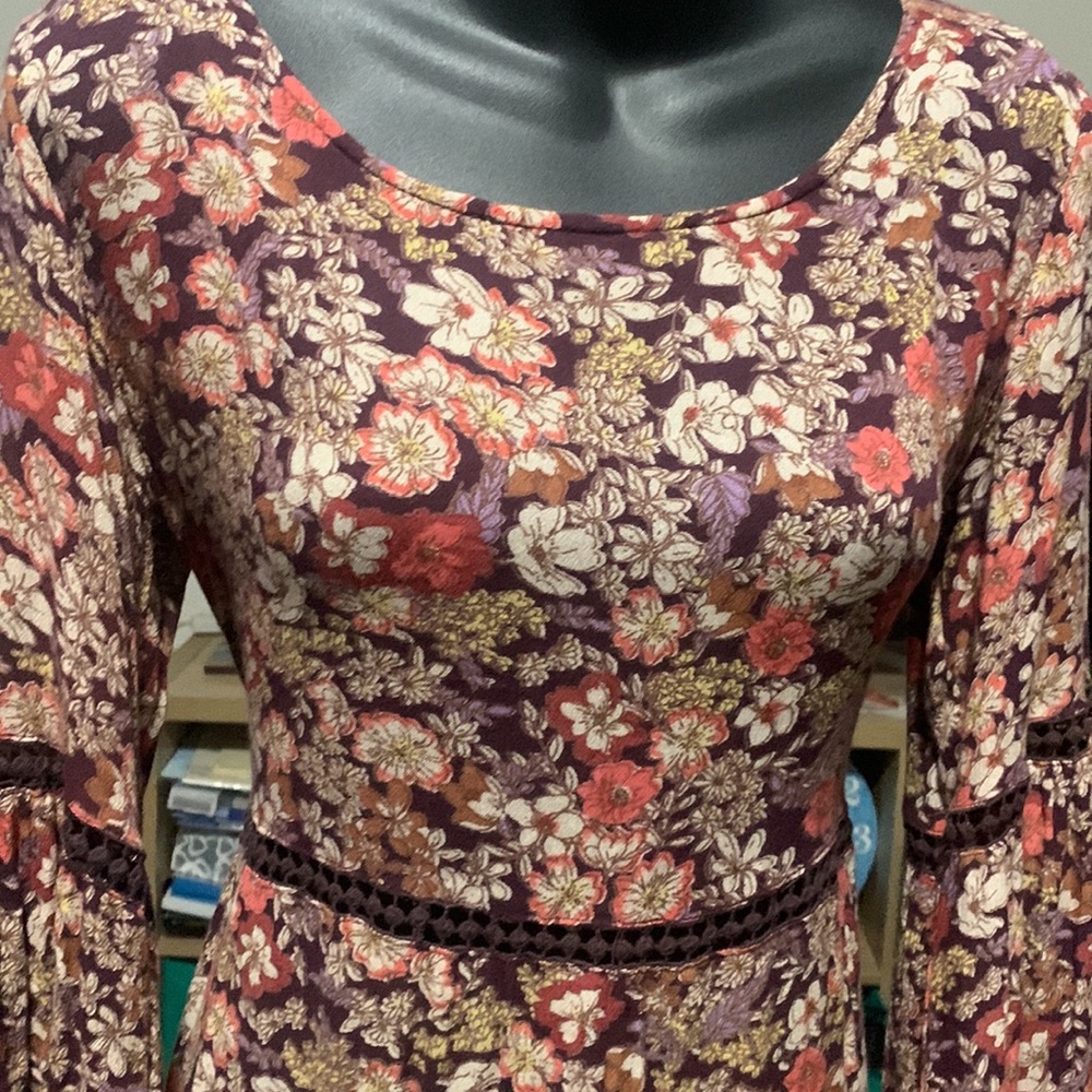 Tree of life florallong bell sleeve floral midi with lace insert in earthy tones - Picture 2 of 6